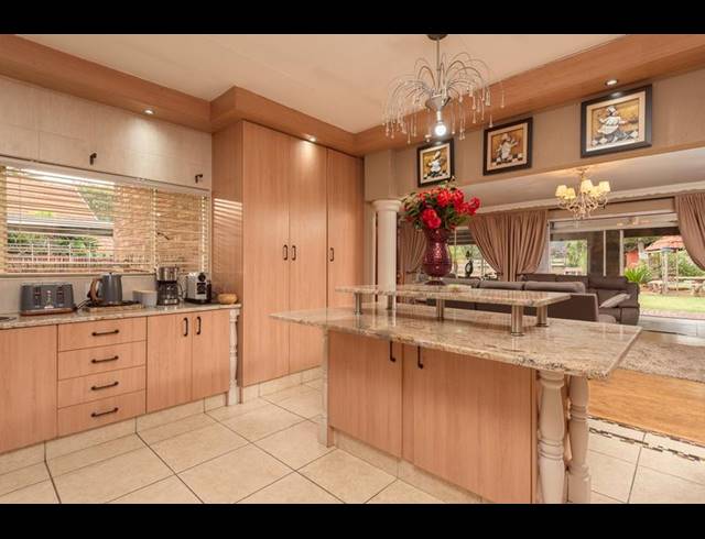 4 BEDROOM HOUSE FOR SALE IN BRACKENHURST